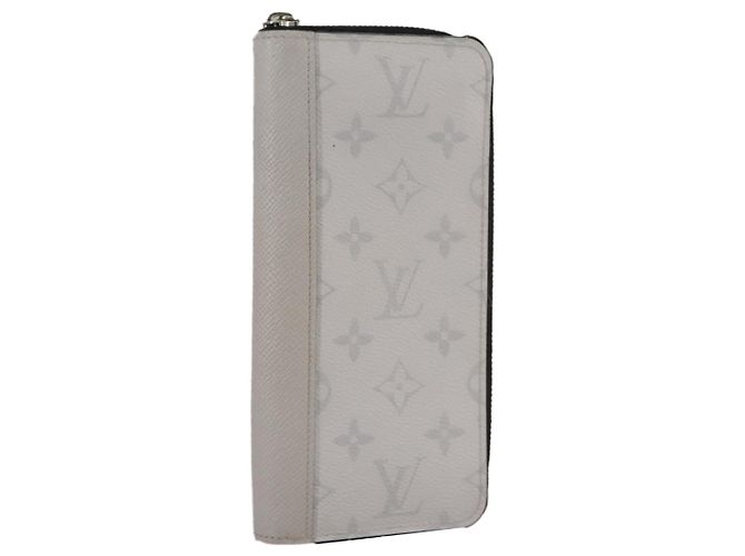 LOUIS VUITTON Taigalama Zippy Wallet Cartera Vertical Blanca M30446 LV Auth am7452 Blanco