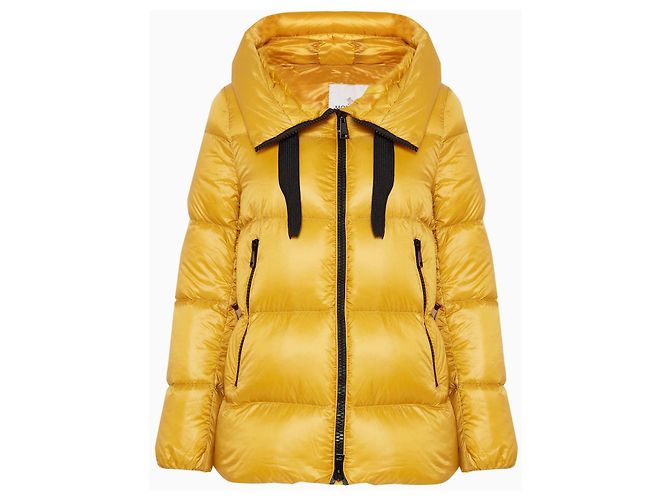 Moncler Serin Jacke gelb Polyamid Größe 4