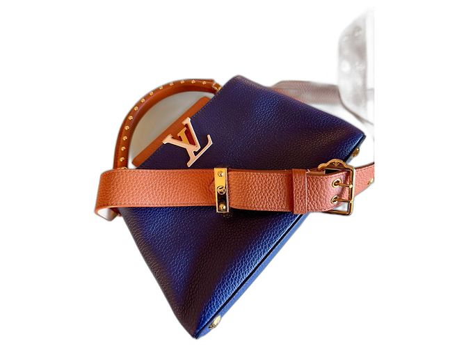 Louis Vuitton Capucines BB Bolsa de couro azul e caramelo Castanho claro Azul marinho