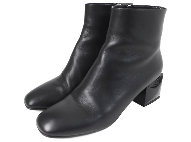 Hermès Botas de tobillo de cuero Medor HERMES negras Negro