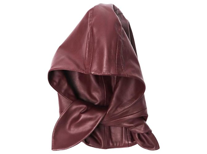 Magda Butrym Cappello con cappuccio in pelle borgogna