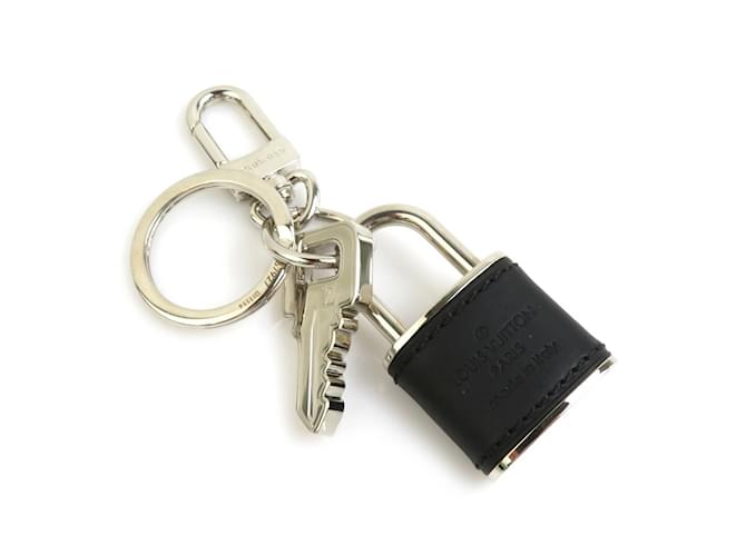 Louis Vuitton Charm Key Ring Black Silvery Metal  ref.1933793