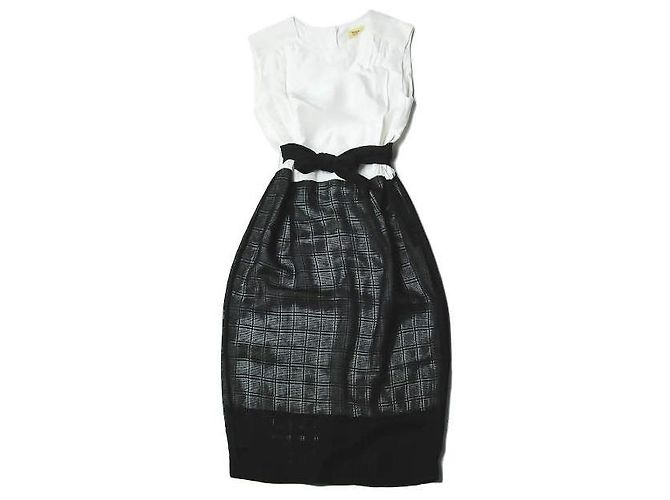 Autre Marque Vestido de capas de malla Toga Pulla