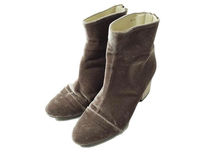 Autre Marque Samtkurze Stiefel Rauchrosa Pink