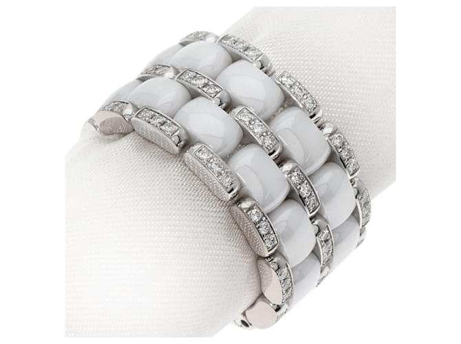 Chanel Ultra Silvery White gold  ref.1938922