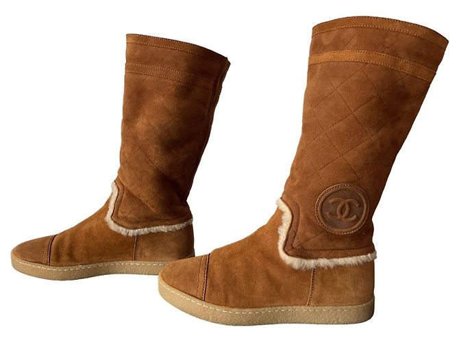 Chanel fur lined shearling boots Camel