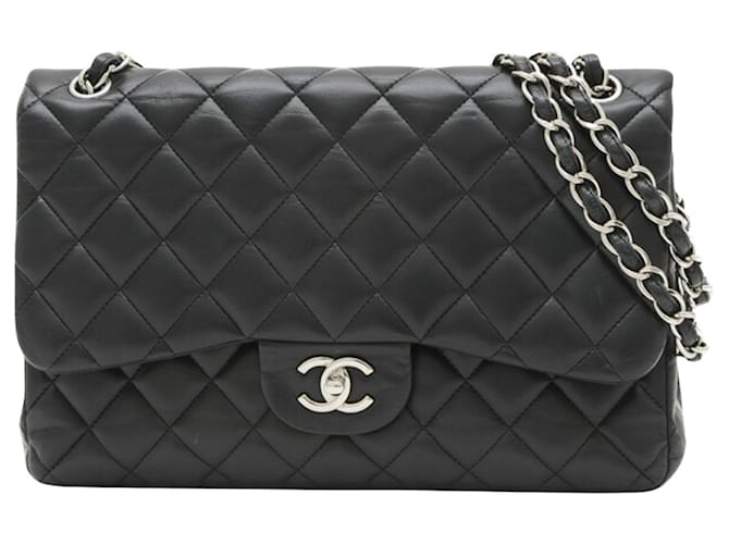 Chanel Timeless Black Leather  ref.1942873