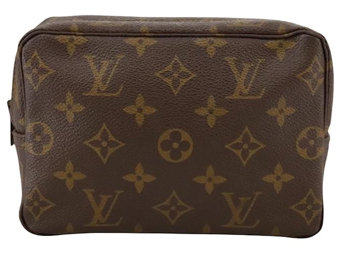 Louis Vuitton Toiletry Pouch 18 Brown Cloth  ref.1942993