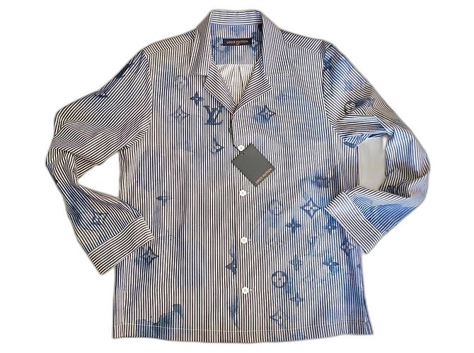 Sulla collezione di camicie Louis Vuitton V. Abloh Blu
