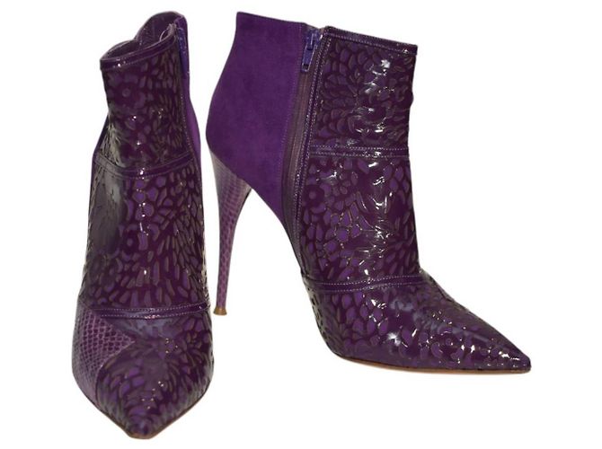Chloé Bottes à talons pointus découpées en cuir verni, daim et serpent de Chloe, taille 39,5 Violet