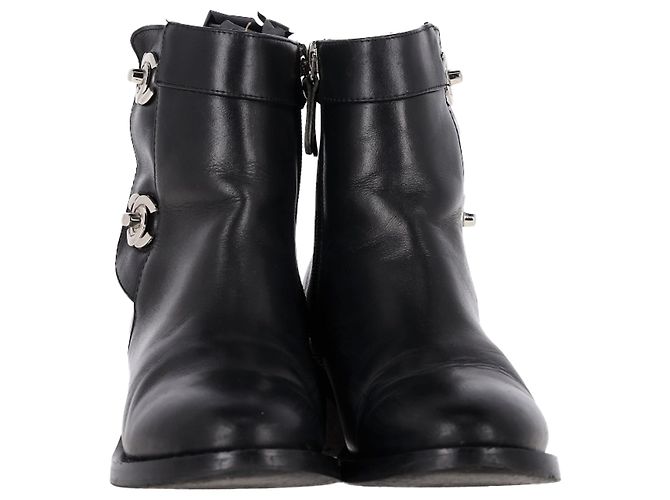 Timeless Stivaletti Logo CC Chanel in Pelle Nera Nero