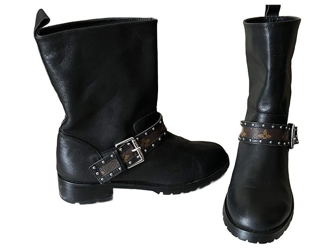 Botines Louis Vuitton de cuero negro
