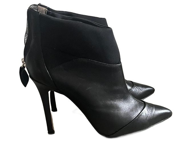 Autre Marque Black leather ankle boots with heel