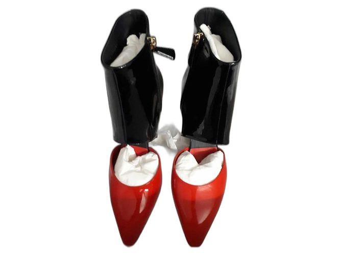 Botines Chanel de charol negro y rojo 40 Roja