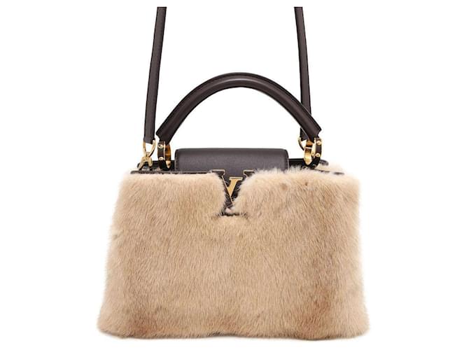 Louis Vuitton Capucines Beige Fur  ref.1960378