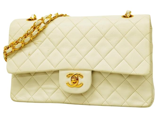 Chanel Timeless White Leather  ref.1960444