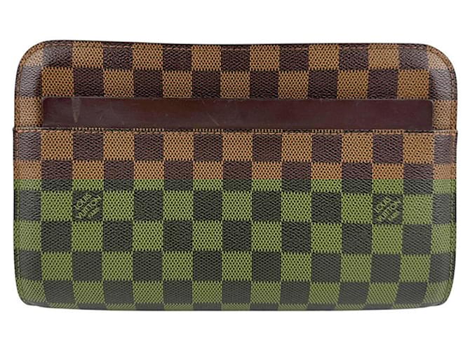 Bolsa clutch em canvas Damier Louis Vuitton Damier ebene Lona  ref.1960541