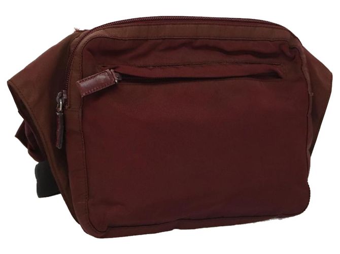 PRADA Schultertasche aus rotem Nylon mit Silber authentisch ti2546