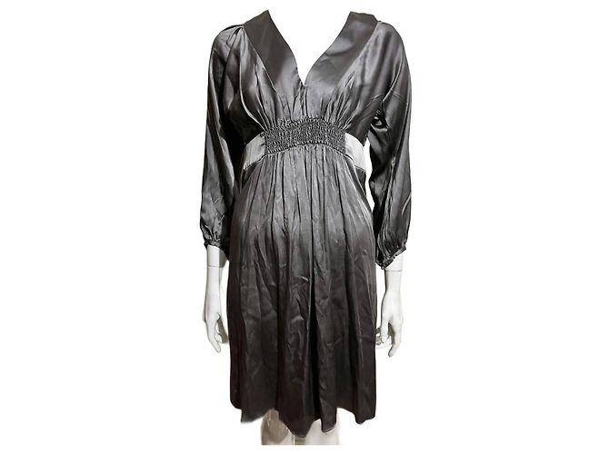 Dunkelsilbernes Seidenkleid Joseph mit Bischofärmeln