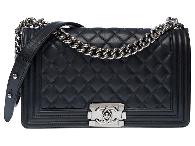 CHANEL Boy Bag in Black Leather - 102406