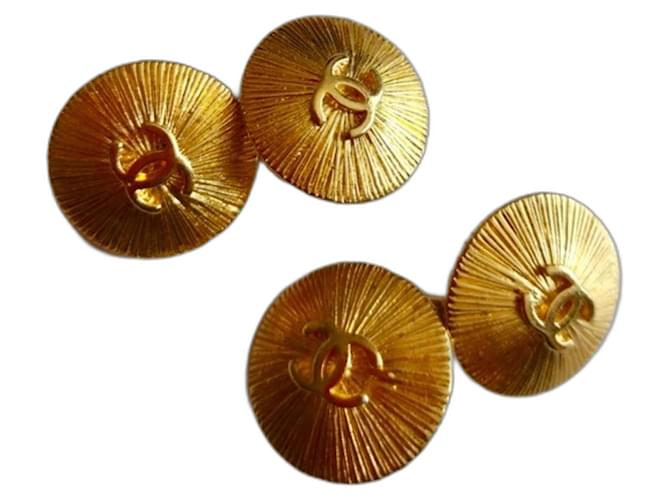 Other jewelry Chanel vintage Cufflinks CC gold-plated Golden ref 