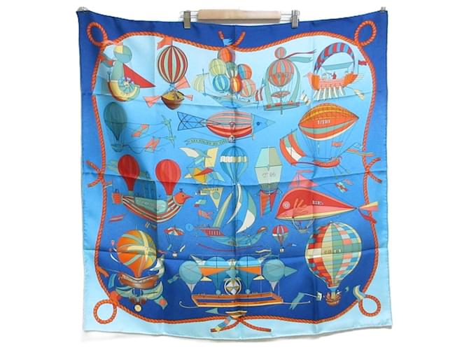 Hermès Carré 90 Paz Universal en soie Hermes Bleu  ref.1969305