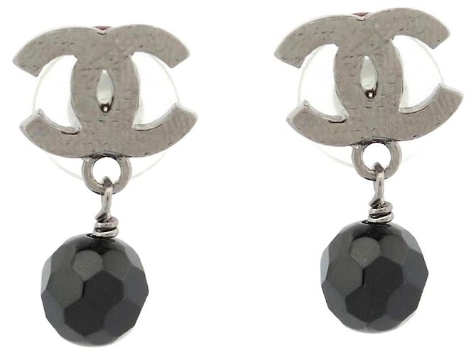 NUOVE ORECCHINI CHANEL LOGO CC E PERLA NERA METALLO ARGENTO