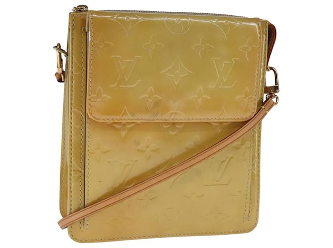 Louis Vuitton Mott Bege Couro envernizado  ref.1974744