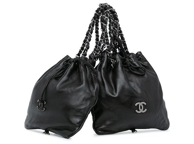 Chanel Black CC Handtasche aus Kalbsleder mit doppelter Kette Schwarz