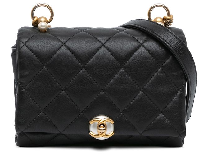 Chanel Mini Preto em Couro Matelassê com Pérolas CC Accordion