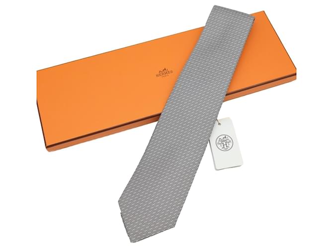 Hermès Gravata de seda cinza Hermes Marrom  ref.1979383