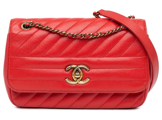 Bolso de solapa de piel de cabra acolchado diagonal rojo Chanel Roja