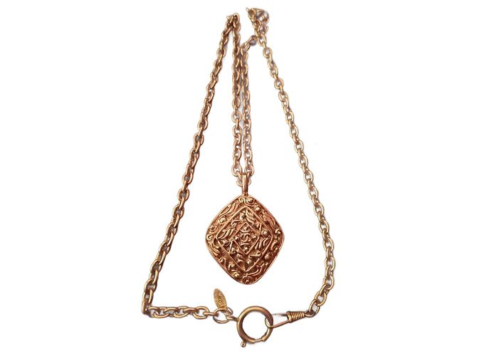 Collana Chanel Coco Mark placcata oro D'oro
