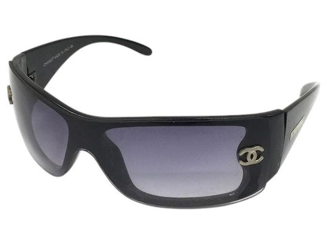 Óculos de sol Chanel logo CC prateado com tonalidade preta e roxa 8047 Preto Prata Roxo