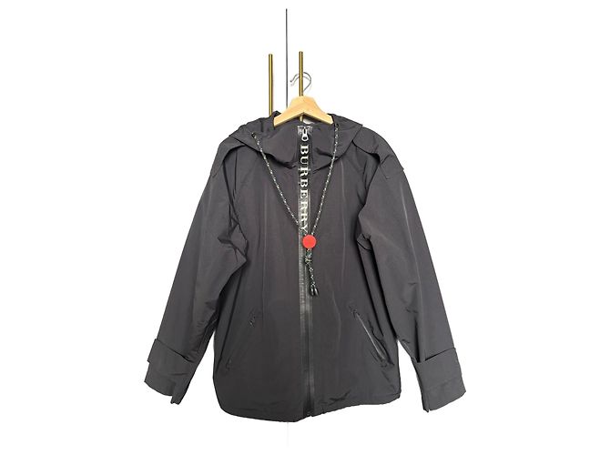 Burberry coat size 48 (Medium) Black