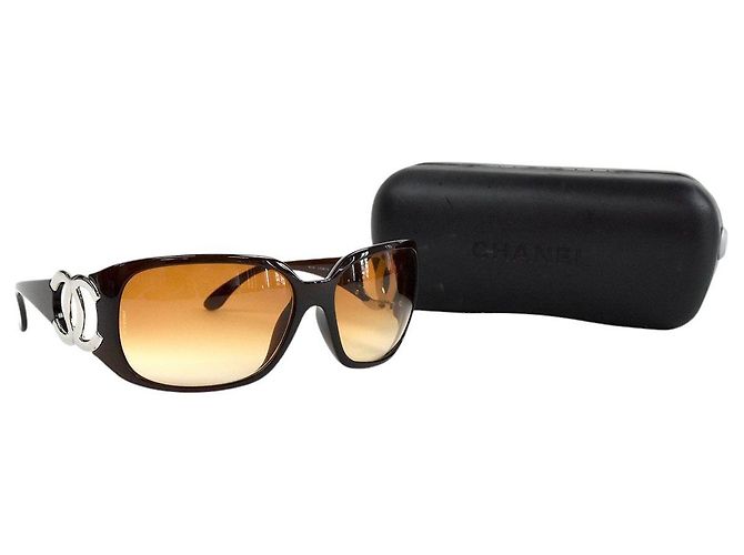 Gafas de sol tintadas marrones con logo CC plateado Chanel 6014 Castaño Plata