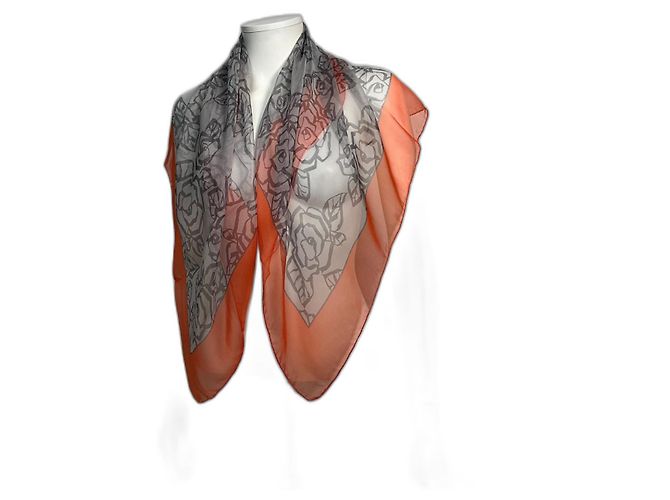 Sciarpa in seta multicolore MCM 