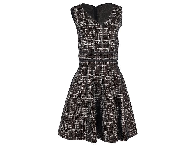 Vestido evasê xadrez na altura do joelho em lã marrom da Prada Vermelho