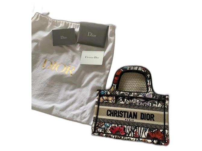 Dior Book Tote à fleurs Noir Beige