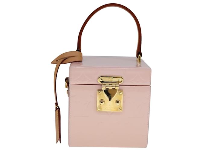 Louis Vuitton Bleecker Pink Patent leather  ref.2000649