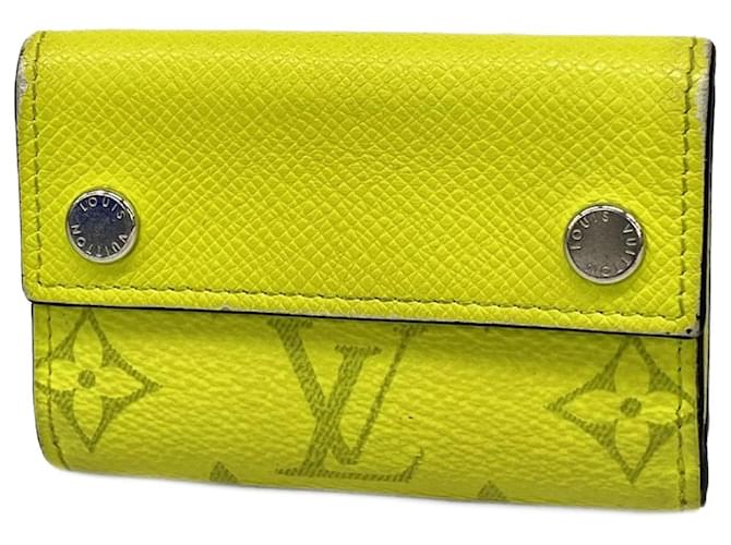 Louis Vuitton Compact Discovery Yellow Cloth  ref.2000800