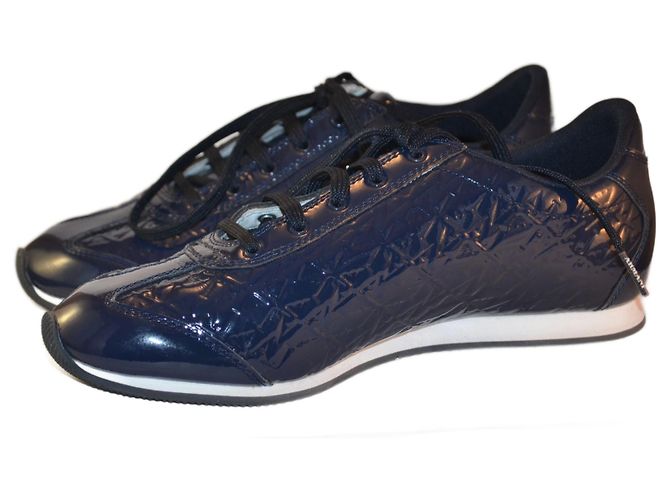 baskets Armani Jeans bleu vernis taille 40