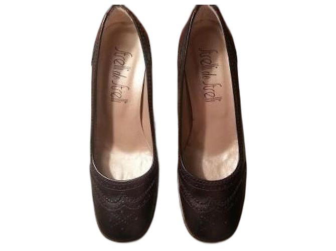 Olivier Streli Chocolate Leather Pumps