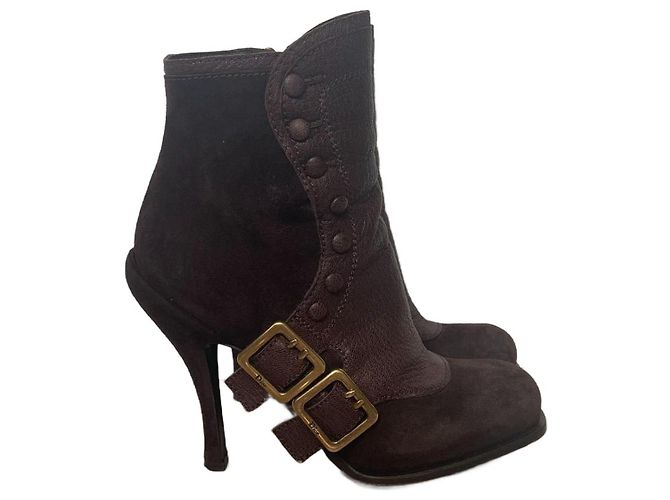 Botas Christian Dior Spy em camurça marrom