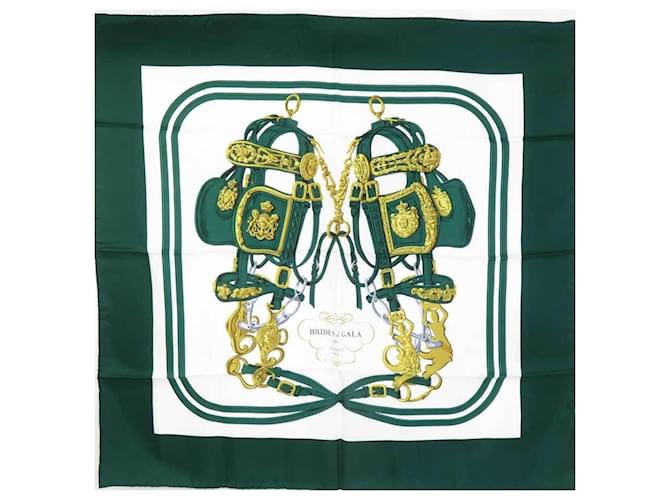 Hermès Carré 90 Green Silk  ref.2012259