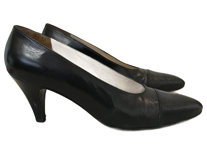 Tacchi CHANEL T.EU 37.5 Pelle Nero