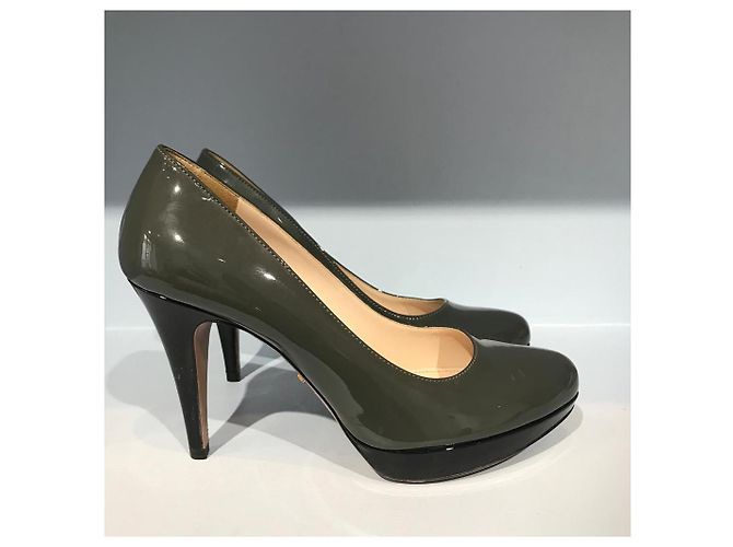 PRADA Absätze T.EU 36.5 Lackleder Grau