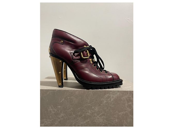 Botines MIU MIU T.EU 40 Cuero Burdeos