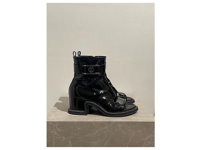 LOUIS VUITTON Stiefeletten T.EU 41 Lackleder Schwarz