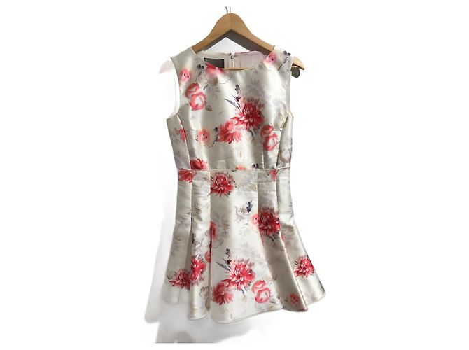 Kleider GIAMBATTISTA VALLI T.FR 38 Polyester